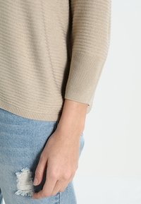 JDY Sweter
