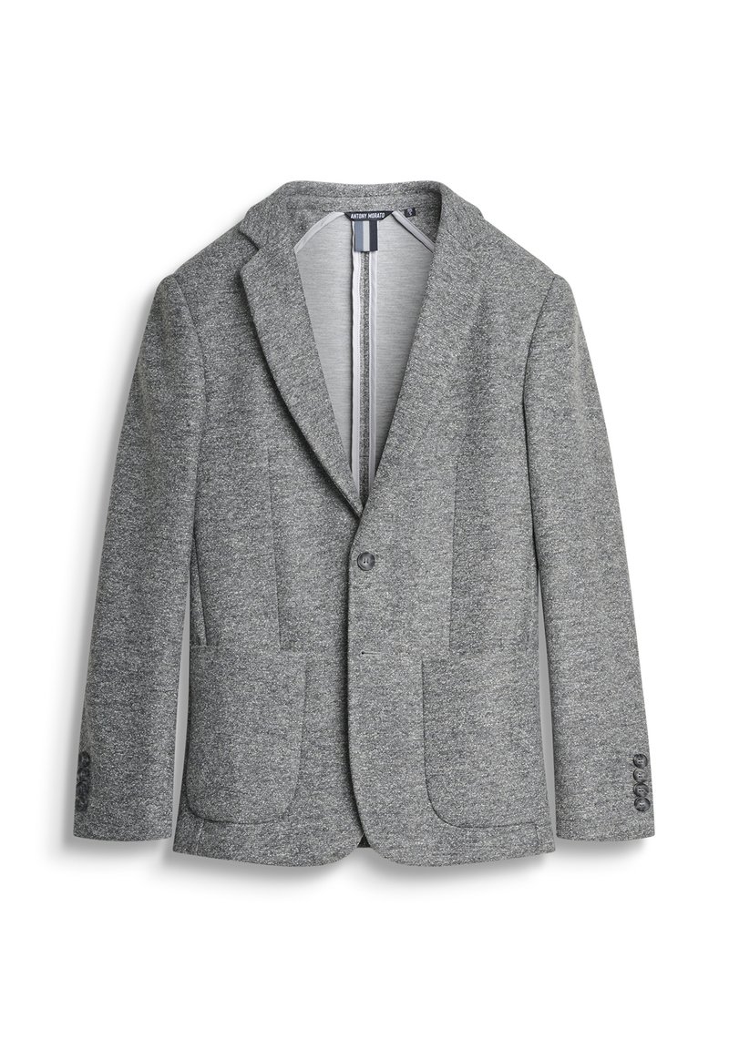 Blazer grigio con texture, colletto a scialle, chiusura con un solo bottone e due tasche anteriori. Presenta polsini con tre bottoni e una chiusura con zip all'interno.