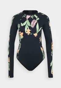 Fato de banho de mangas longas com base preta e padrão floral tropical em tons de verde e pêssego, feito de material leve e elástico.