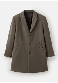 Abrigo de mezcla de lana color verde oliva con solapa de muesca, cierre frontal de tres botones y dos bolsillos laterales; presenta una textura suave.