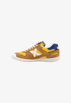 MUNICH, MUNICH GOAL 1635 ZAPATILLAS CLÁSICAS Y PLANAS AMARILLO, MARRÓN Y AZUL - Zapatillas - amarillo