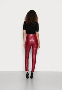 Guess PRISCILLA  - Leggings - Calças - beet juice red
