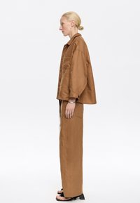 Bimba Y Lola BARREL  - Pantaloni - marron claro
