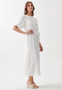 TUSSAH BERTIE  - Maksi suknelė - white