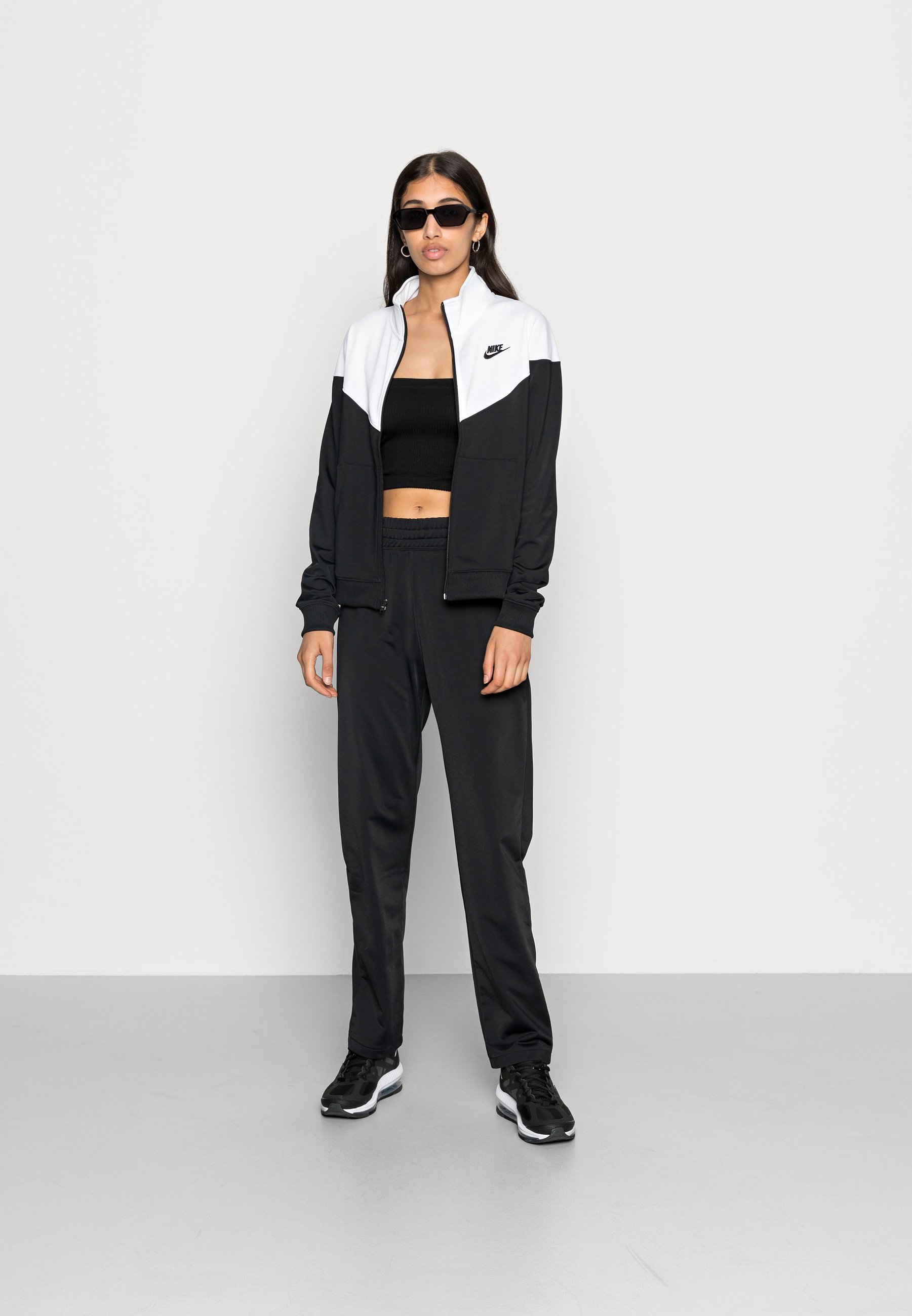 Nike Sportswear TRACK SUIT SET - Sudadera con cremallera -  black/white/negro - Zalando.es