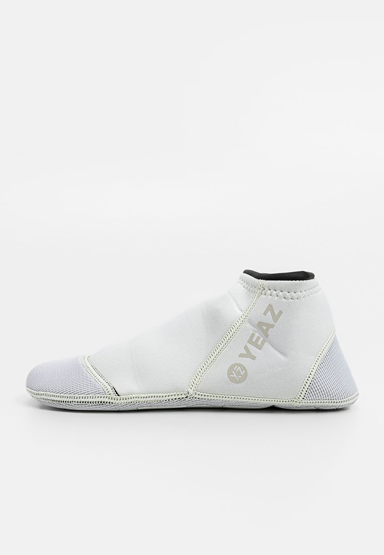 NEOSOCK LOW PRO