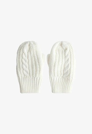 Moufles tricotées en blanc. Elles présentent un motif texturé en torsades et des poignets côtelés. Matière douce et chaude avec un design légèrement épais.