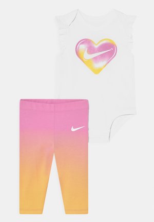 FREEZE TAG SET - T-Shirt print - psychic pink
