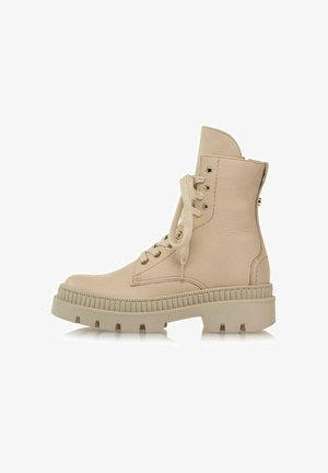 OCHNIK - Botki na platformie