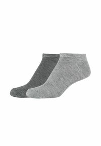 Due coppie di calzini alla caviglia: una in grigio scuro, l'altra in grigio chiaro. Entrambi hanno una texture liscia e un design lavorato a maglia.