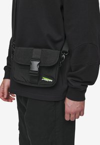 Pienoiskuva 5