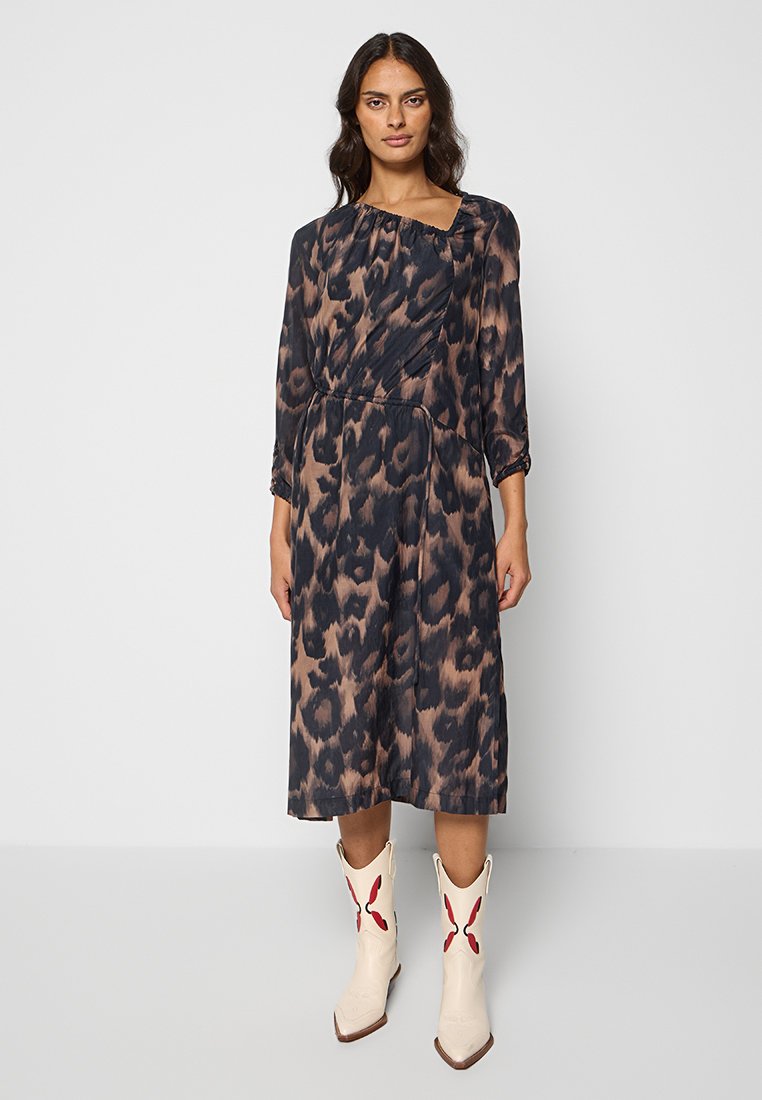 MUNTHE Jurk bruin