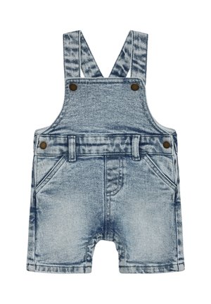 Kurze Jeans-Latzhose in Hellblau mit verstellbaren Schultergurten, Knopf-Details und vier Taschen. Weiche Textur mit ausgewaschenem Finish.