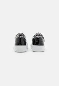 Steve Madden OLIVERO - Sapatilhas - black