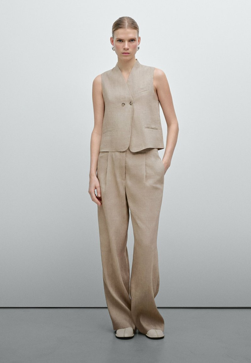 Massimo Dutti - Waistcoat - beige, Enlarge