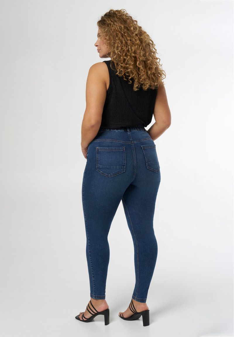 Jean Miss Me Skinny - Taille 24x30 - Bleu Moyen, Coutures Dorées - NEUF Avec Étiquettes