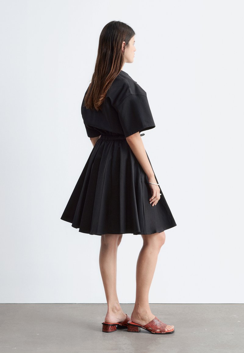 & OTHER STORIES & OTHER STORIES FLARED DRAWCORD MINI DRESS - Shirt dress - black - Zalando.ie & OTHER STORIES & OTHER STORIES FLARED DRAWCORD MINI DRESS - Shirt dress - black - Zalando.ie