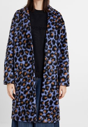 Klasický kabát - red