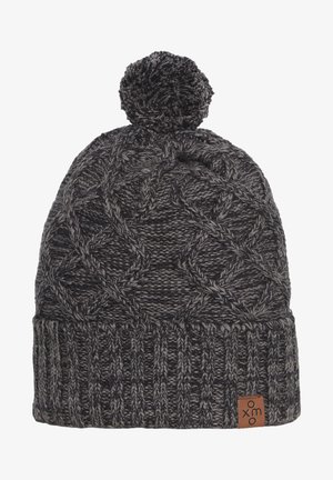 Dzianina czapka w ciemnoszarym kolorze z teksturowanym wzorem i prążkowanym wykończeniem. Posiada puszysty pompon na górze oraz małą brązową metkę z logo.