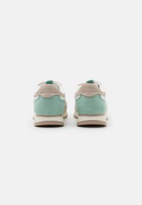 Tamaris Trainers - white/beige
