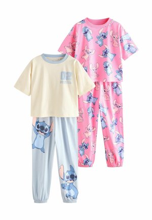 Två uppsättningar barnpyjamas: en ljusgul med blå detaljer och ett motiv; den andra rosa med flerfärgade tryck av Stitch-karaktären.