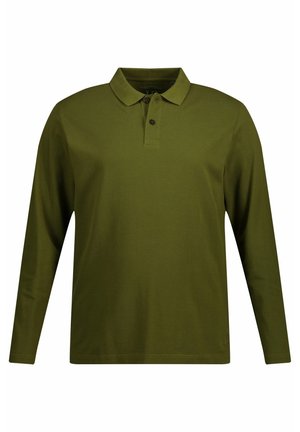 Langarm-Poloshirt in Olivgrün, aus weichem Baumwollstoff hergestellt. Verfügt über einen klassischen Kragen, eine Drei-Knopf-Leiste und ein dezentes Markendetail am Saum.