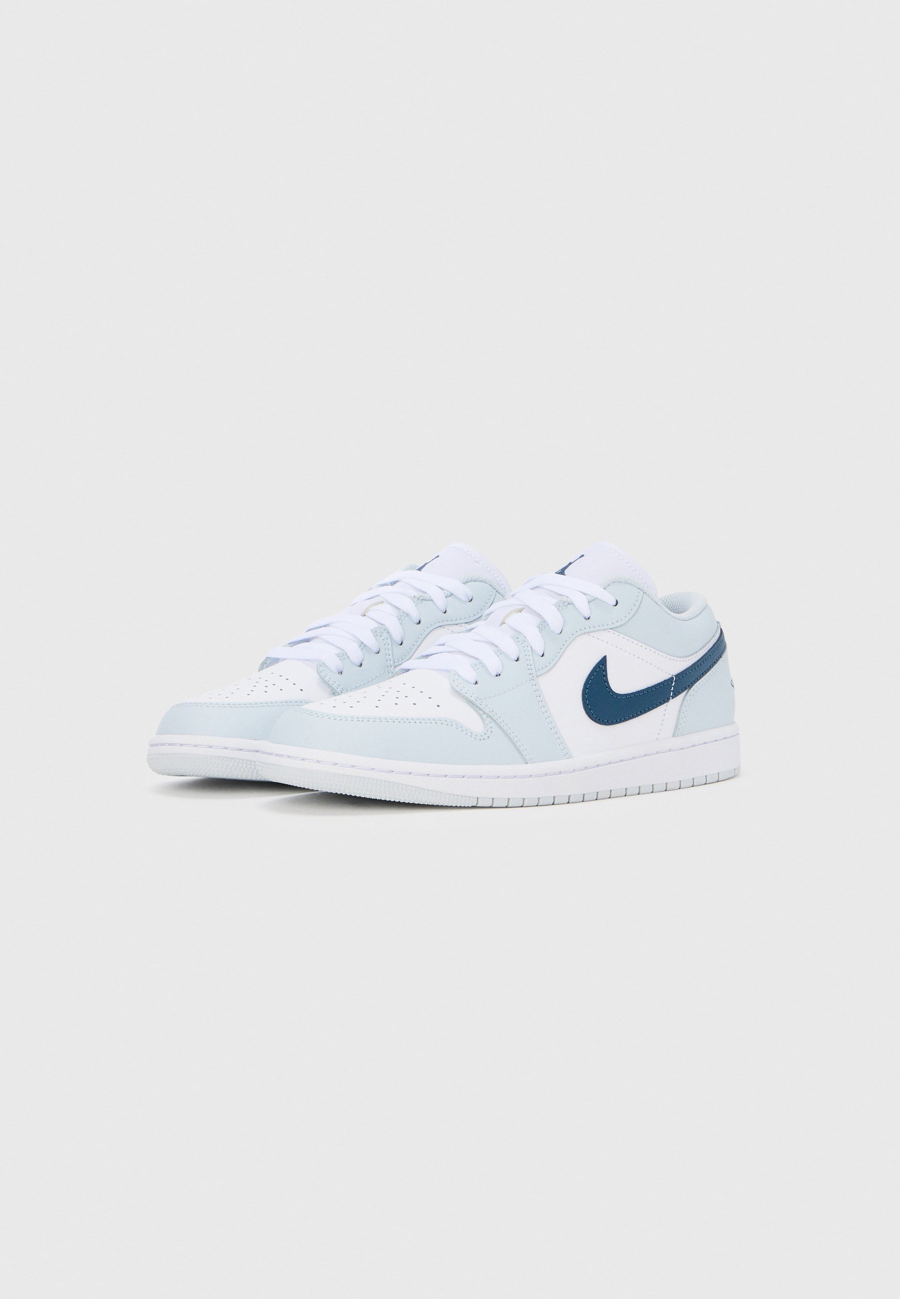 Jordan AIR JORDAN 1 LOW - Sneakers low - aura/squadron blue/white