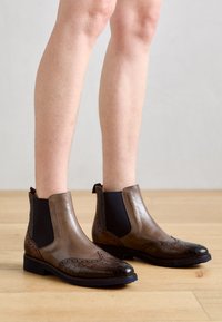 Non sélectionné, torino/stone/navy/wood/rich tan