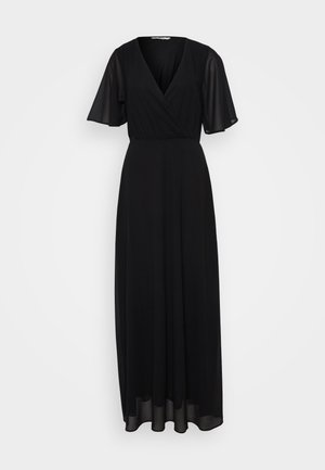 Črna maksi obleka s kratkimi letečimi rokavi, V-izrezom in nabranim pasom. Tkanina je gladka, z tekočo silhueto.