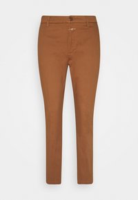 Brązowe, dopasowane spodnie wykonane z bawełny, z klasycznym zapięciem na guzik, pięciokieszeniowym krojem oraz gładką fakturą tkaniny.