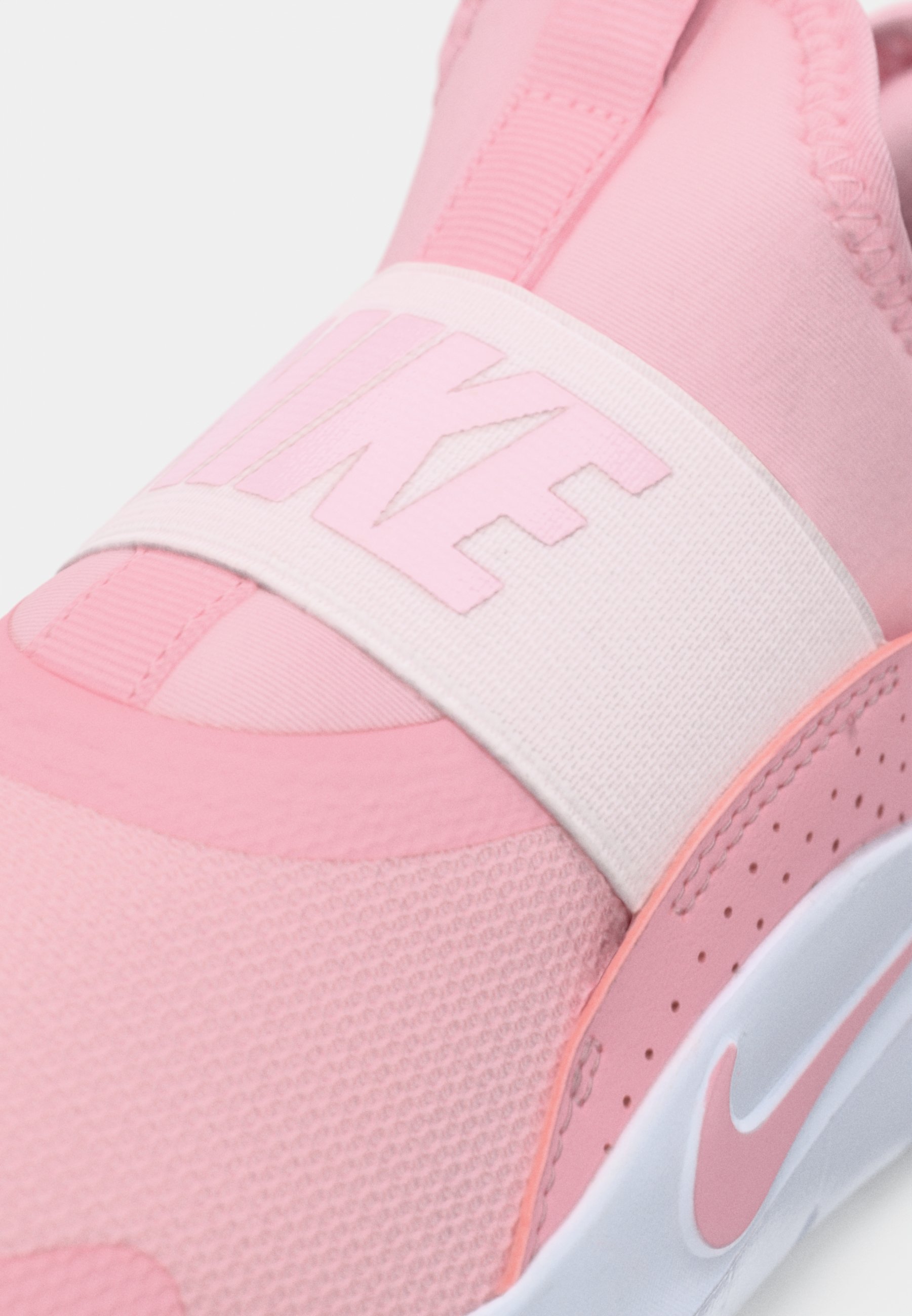 junior nike 270 pink