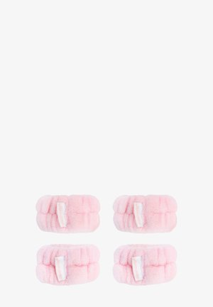 MICROFIBRE WRIST WASH BANDS (2 PAIRS) - Skincare tool - pink