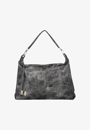 Skuldertaske i blødt gråt læder med en enkelt rem og lynlås øverst.