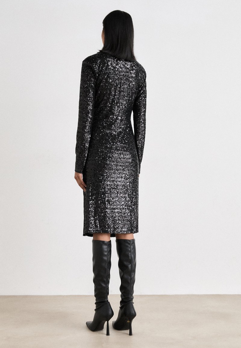 Robe Cocktail DKNY Noire à Paillettes Dorées - Taille 6 Neuve Avec étiquettes (valeur 395$)