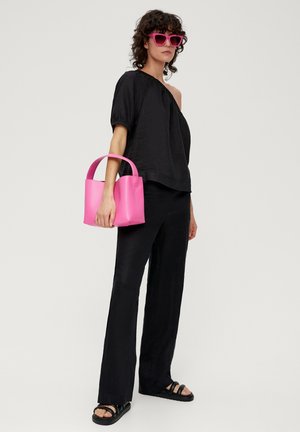 s.Oliver CITY MIT ABNEHMBAREM SCHULTERRIEMEN - Handtas - pink