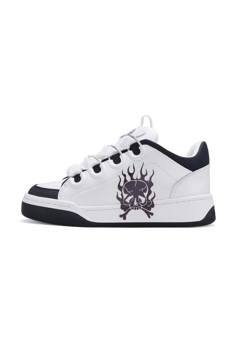 Ed Hardy FLIP LOW - FLAMING SKULL - Scarpe skate - white/black