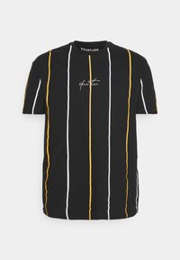 Zwarte t-shirt met verticale strepen in geel en wit, met een ronde hals en het 'Your Turn' logo geborduurd in het wit. Gemaakt van katoen.