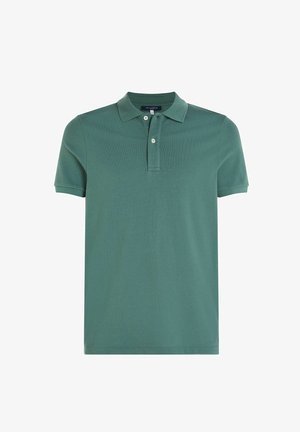Grünes Polo-Shirt aus strukturiertem Baumwollmaterial, mit klassischem Kragen, zwei-Knopf-Leiste und kurzen Ärmeln. Schlichtes, einfarbiges Design.