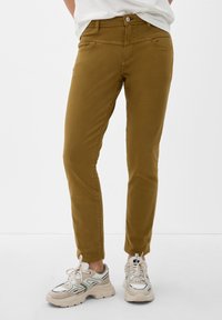 s.Oliver Slim fit jeans - guacamole