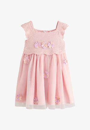 Ružičasta dječja haljina za malu djecu s kukičanim gornjim dijelom, kratkim rukavima i suknjom od tila ukrašenom pastelnim cvjetnim aplikacijama.