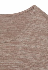 Braun meliertes Sweatshirt mit rundem Ausschnitt und einem weichen, strukturierten Stoff. Es zeichnet sich durch subtile Farbvariationen und ein leichtes Design aus.