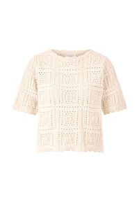 Top de manga corta estilo ganchillo en color blanco roto. Presenta un patrón cuadrado con detalles texturizados y un dobladillo con ondas.