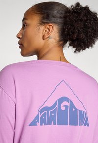 Patagonia DRIFTWAYS EASY CUT ORGANIC - Maglietta a manica lunga - brisk purple