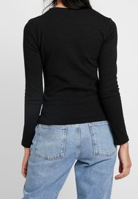 Nly by Nelly Långärmad tröja - black