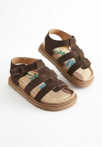 Next REGULAR FIT - Sandále na platforme - brown