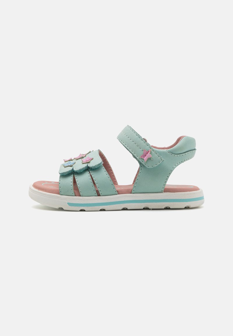 Sandal in pelle azzurro chiaro con dettagli rosa e decorazioni a forma di stella. Cinghie in velcro e suola in gomma bianca. Design open-toe.