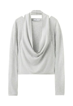 Lichtgrijs crop top met lange mouwen, een grote gedrapeerde col en zacht gebreide stof.