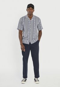 Redefined Rebel JOE - Camicia - navy blazer art