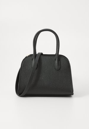 Geantă de mână neagră cu un design structurat, material texturat, două mânere superioare și un curea de umăr detașabilă. Accente din metal auriu.