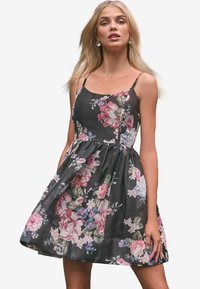 Niet geselecteerd, black floral